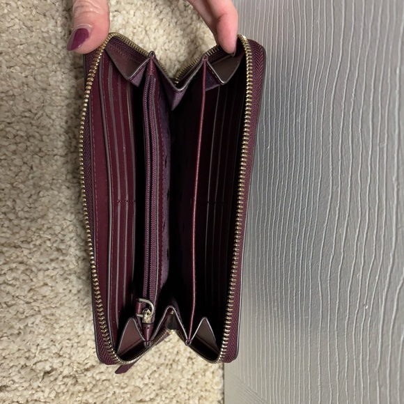 Kate Spade zip around wallet, burgundy/wine color. EUC. - Picture 4 of 4
